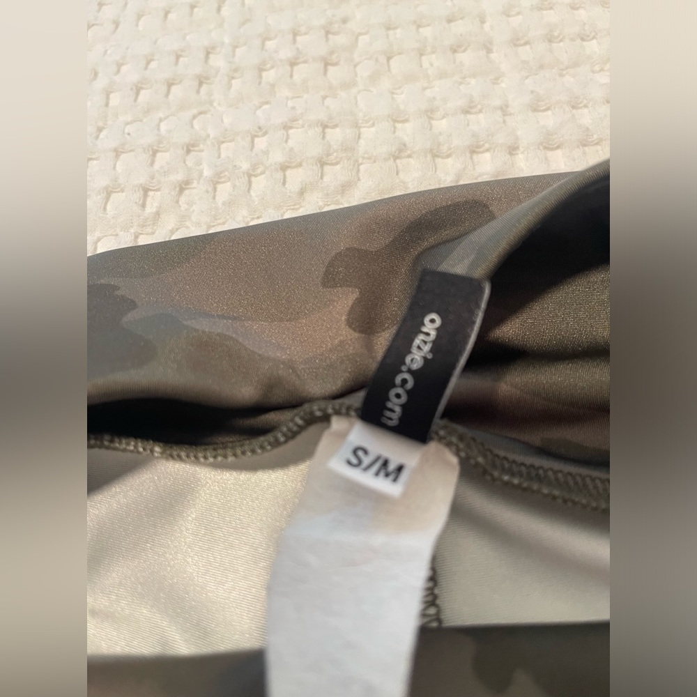 Onzie full length camo leggings